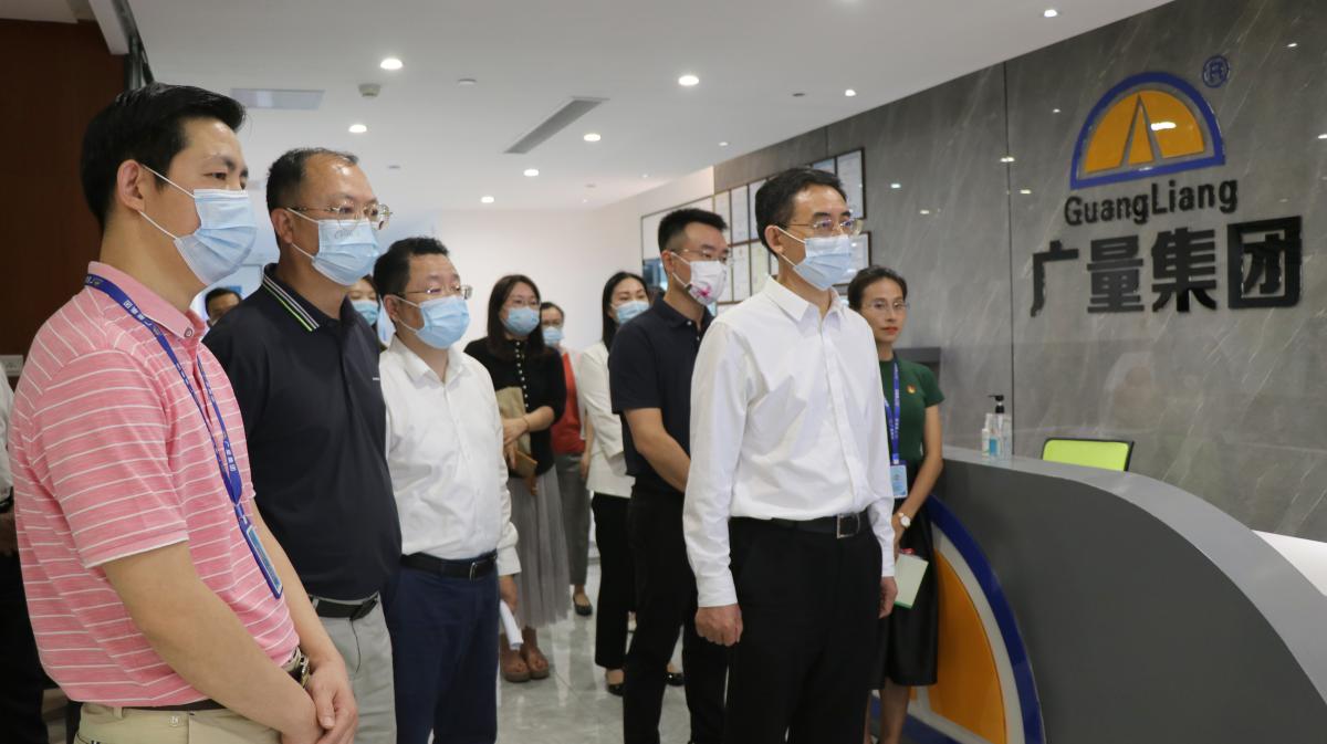 东莞市人大常委会潘新潮副主任光临bifa必发集团集团调研