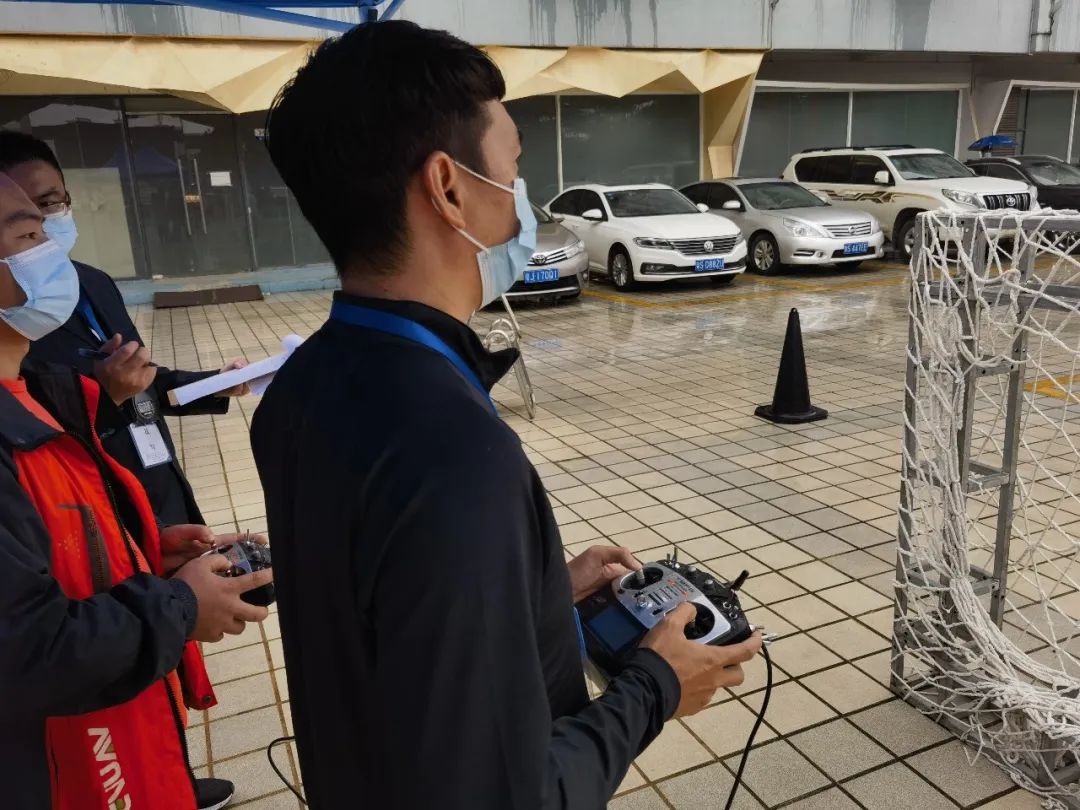 bifa必发集团无人机飞控师，荣誉腾飞！