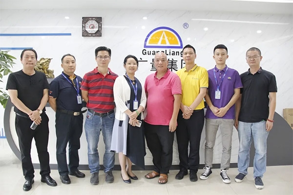 东莞市餐饮协会辅导一行光临bifa必发集团集团调研领导